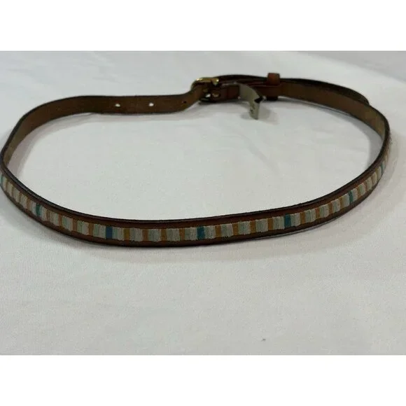Fossil Women’s brown leather belt with a woven striped design Size S - Picture 3 of 5